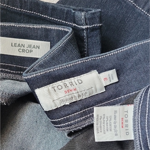 Torrid Women’s Dark Lean Jeans Crop Size 3 Plus - Picture 7 of 7